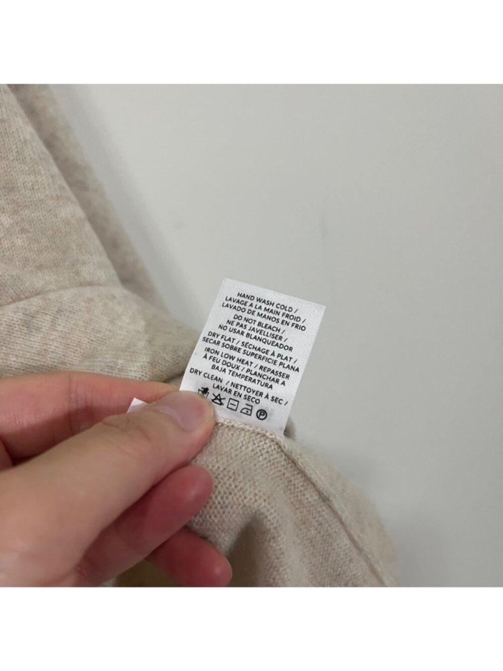 Naadam Sz 2X Signature 100% Cashmere Hoodie Sweater Pullover Beige *Small Holes - Picture 14 of 14
